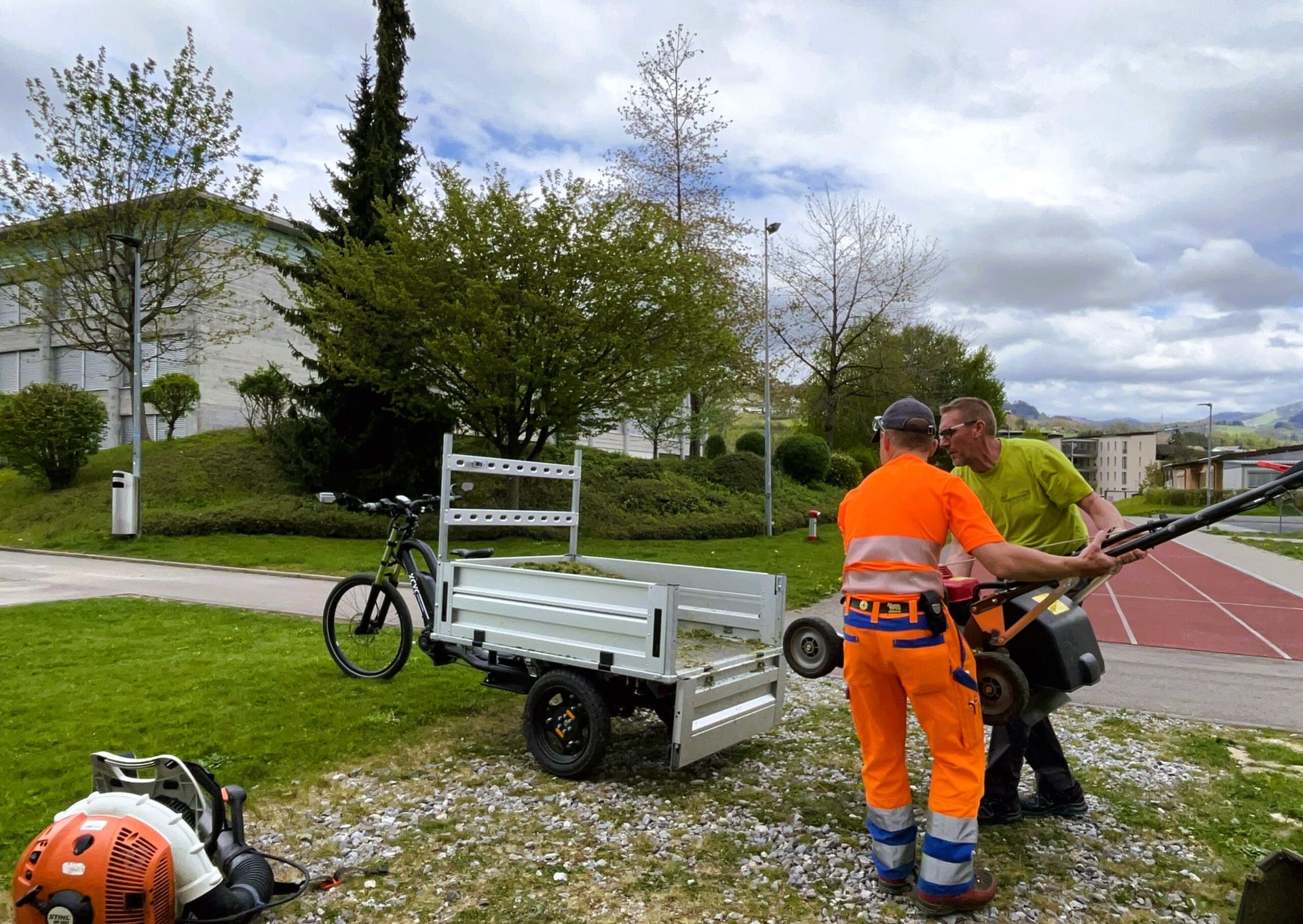 Cargo E-Bike mit Kippfunktion