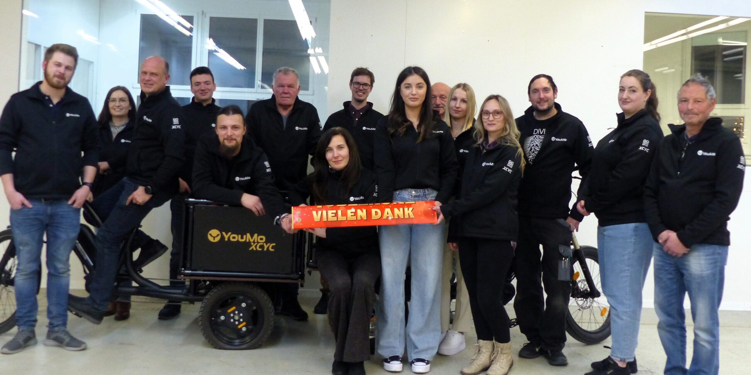 Gruppenfoto_Vielen_Dank